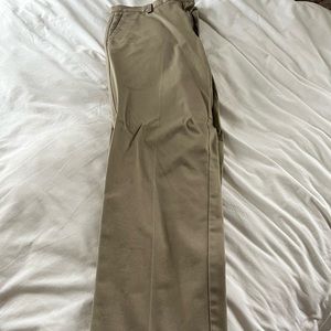 Dockers Khakis Size 33Wx32L